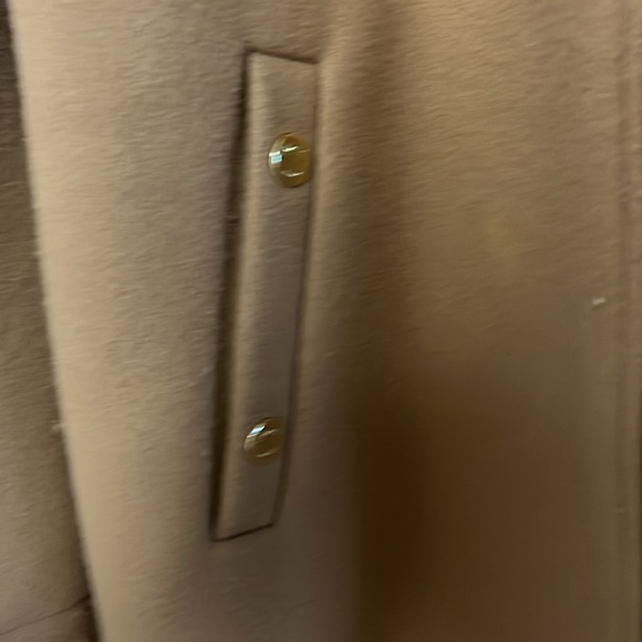 Beautiful Kenneth Cole Camel Colored Coat XL Runs large! Very Sharp looking!🌺 - Picture 2 of 6